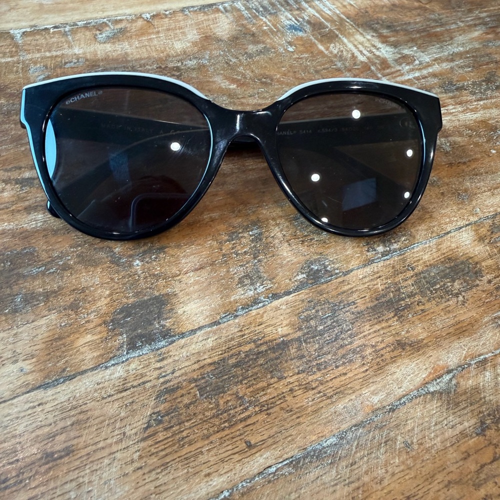 CHANEL Glossy Black Women's Sunglasses